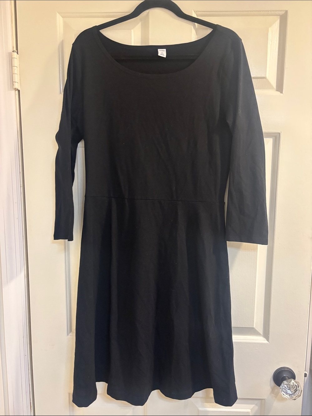 Old Navy Black Long-Sleeve A-Line Scoop Neck Dress